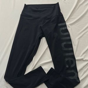 Black lululemon Align Leggings